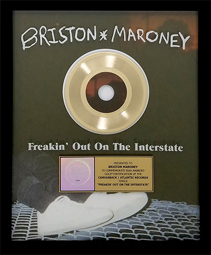 Briston Maroney - Freakin' Out